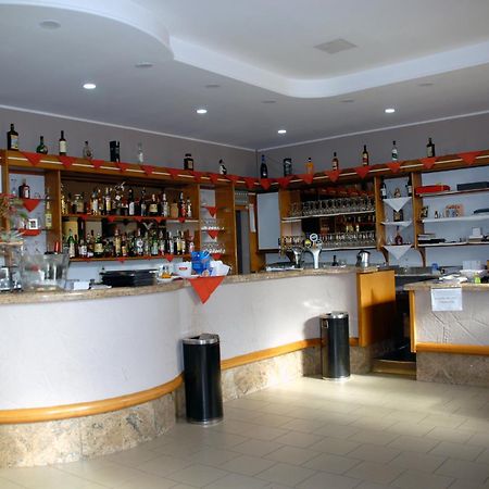Hotel Ristorante Il Calipso By Mago Робеккетто-кон-Индуно Экстерьер фото