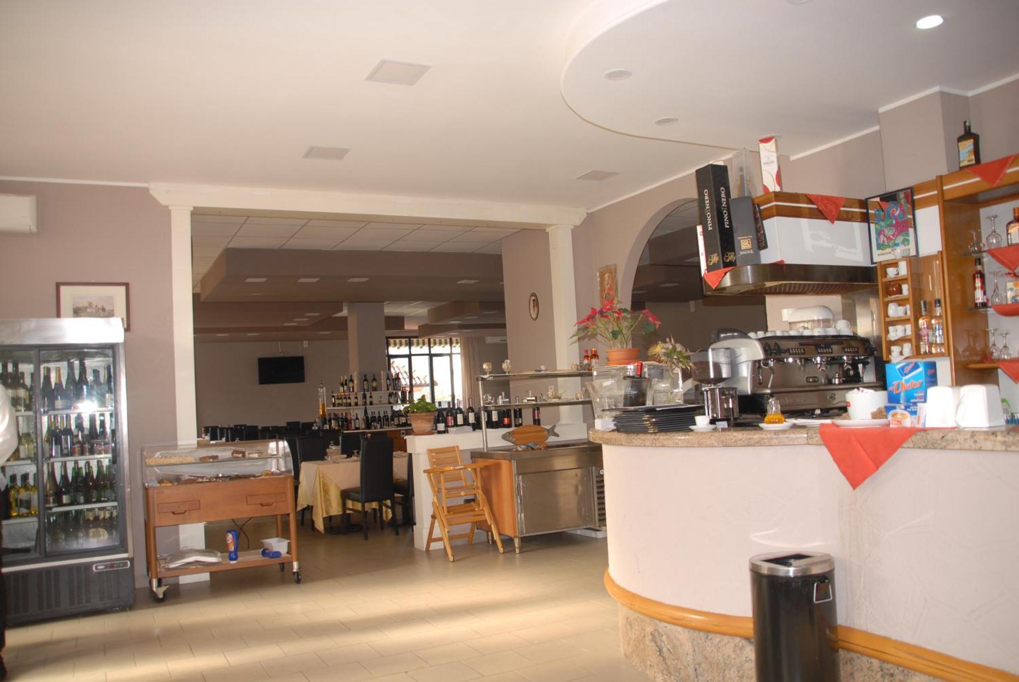 Hotel Ristorante Il Calipso By Mago Робеккетто-кон-Индуно Экстерьер фото